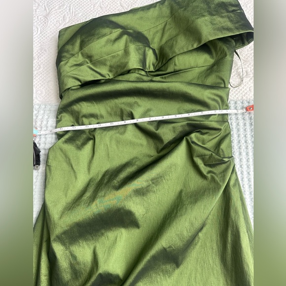 Kay Unger green dress - Picture 8 of 9